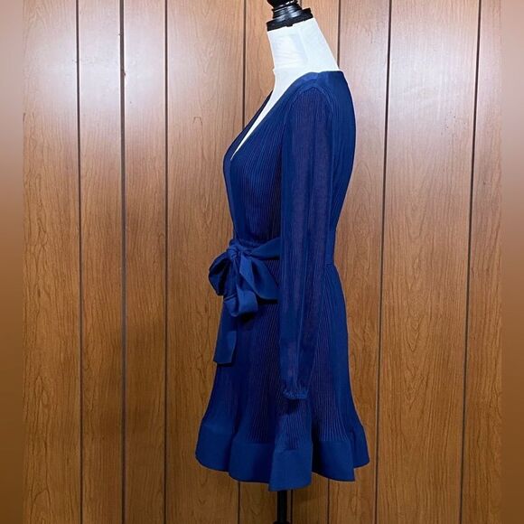 MILLY Liv Belted Pleated Dress size 4 - Picture 8 of 12